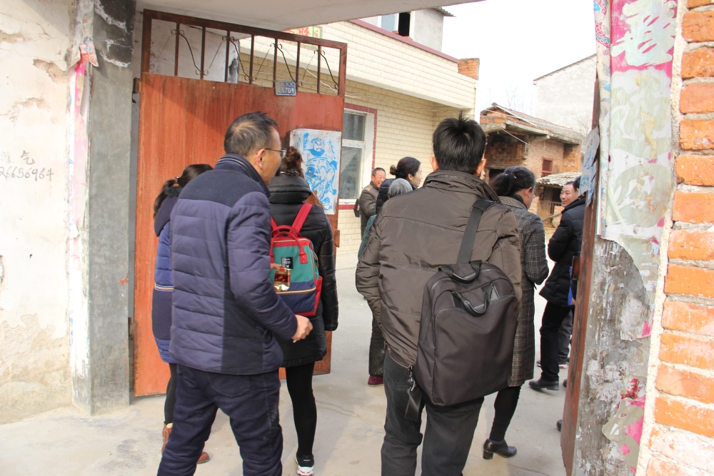 省市總工會領(lǐng)導(dǎo)及同事來我司走基層、送溫暖 扶貧幫困暖人